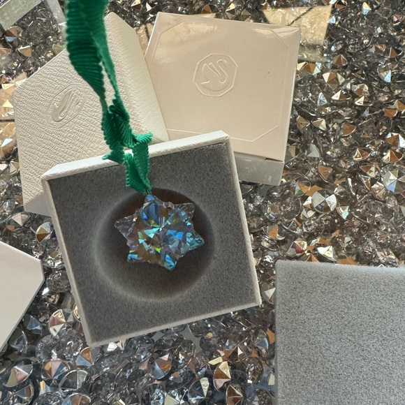 SWAROVSKI Crystal Annual Christmas Star Ornament 2023, New In Box With Tags - Picture 3 of 8